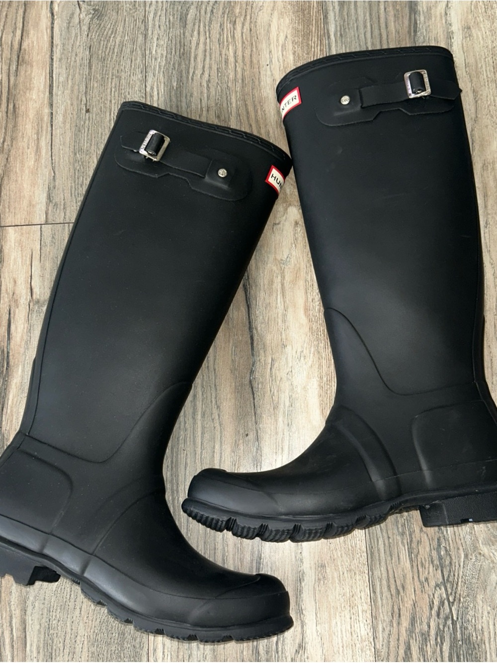 Hunter Women's Original Tall Waterproof Rain Boots with Non-Slip Outsole Size 9